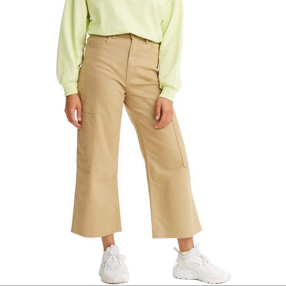 Levi’s Wide Leg Cropped Utility Pants in Incense Sound Khaki Beige NEW - Picture 3 of 6